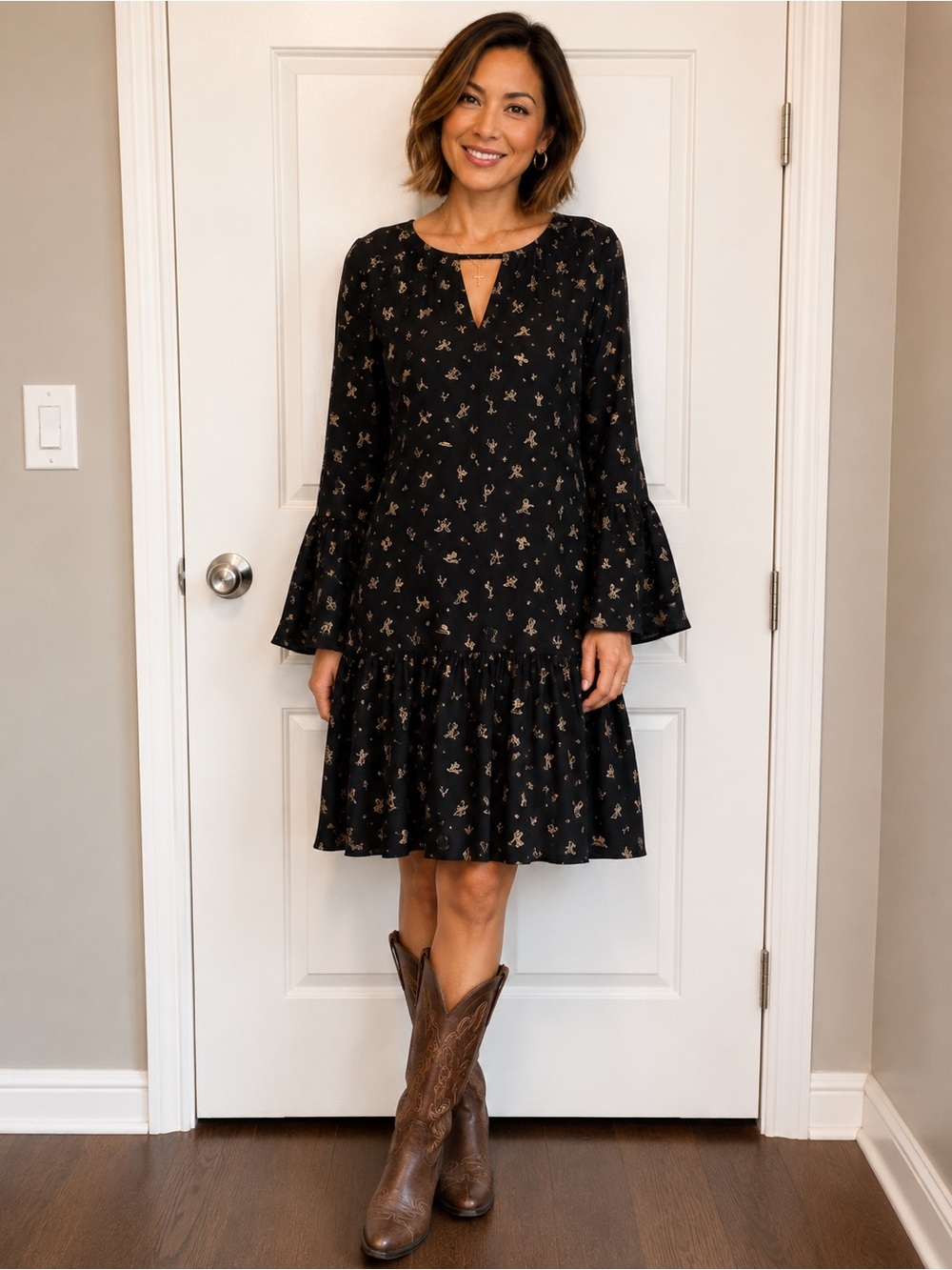 Ariat  Floral Long-Sleeve Ruffle Hem Dress Large